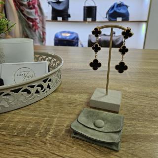 Boucles d'oreilles Van Cleef & Arpels Magic Alhambra 3...